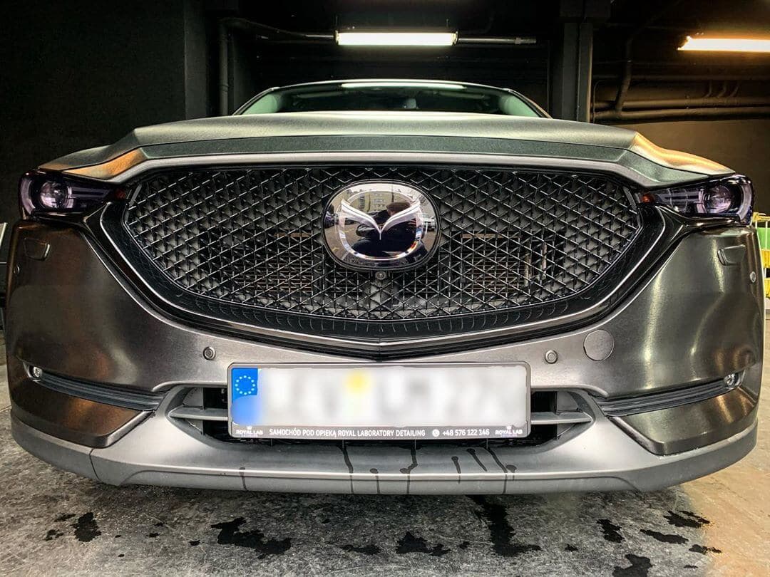 Frontal del Mazda CX-5 después del cambio de color con vinilo
